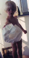 Anna_DiaperOff_Sept02.jpg (27077 bytes)