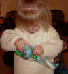 Anna_gift_Christmas02.jpg (57007 bytes)