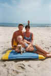 StuMJMelissaRocky_BeachAug03.jpg (59343 bytes)